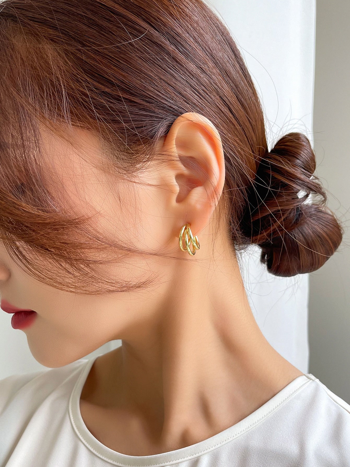 DAZY Minimalist Cuff Hoop Earrings