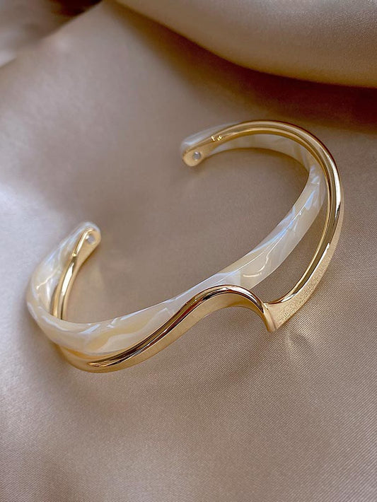 Andkiss Structured Layered Cuff Bangle