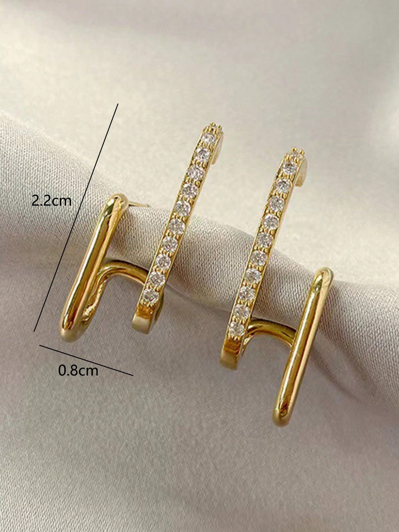 1pair Minimalist Two Claw Clip-On Earrings For Women