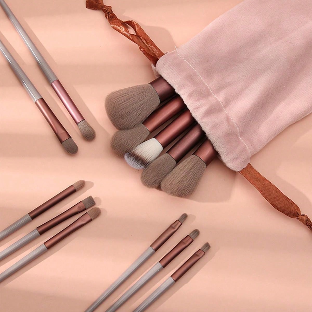 13pcs Makeup brush set 13 makeup brush set plus storage bag Non-shedding eyeshadow brush Soft ultra soft affordable brush Super soft non-shedding Beginner makeup artist 13 set brush Eyeshadow brush Contouring brush Makeup set Eyeshadow brush Soft makeup