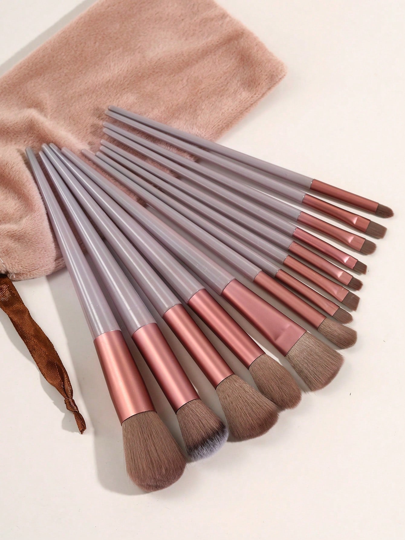 13Pcs Portable Makeup Brush Set For Blush, Makeup Brushes Set,Eyeshadow Cosmetic Brush Set Blush Brush Makeup Tools,Maillard,Essential For Home,Travel Size,Easy To Store,Clothing Matching