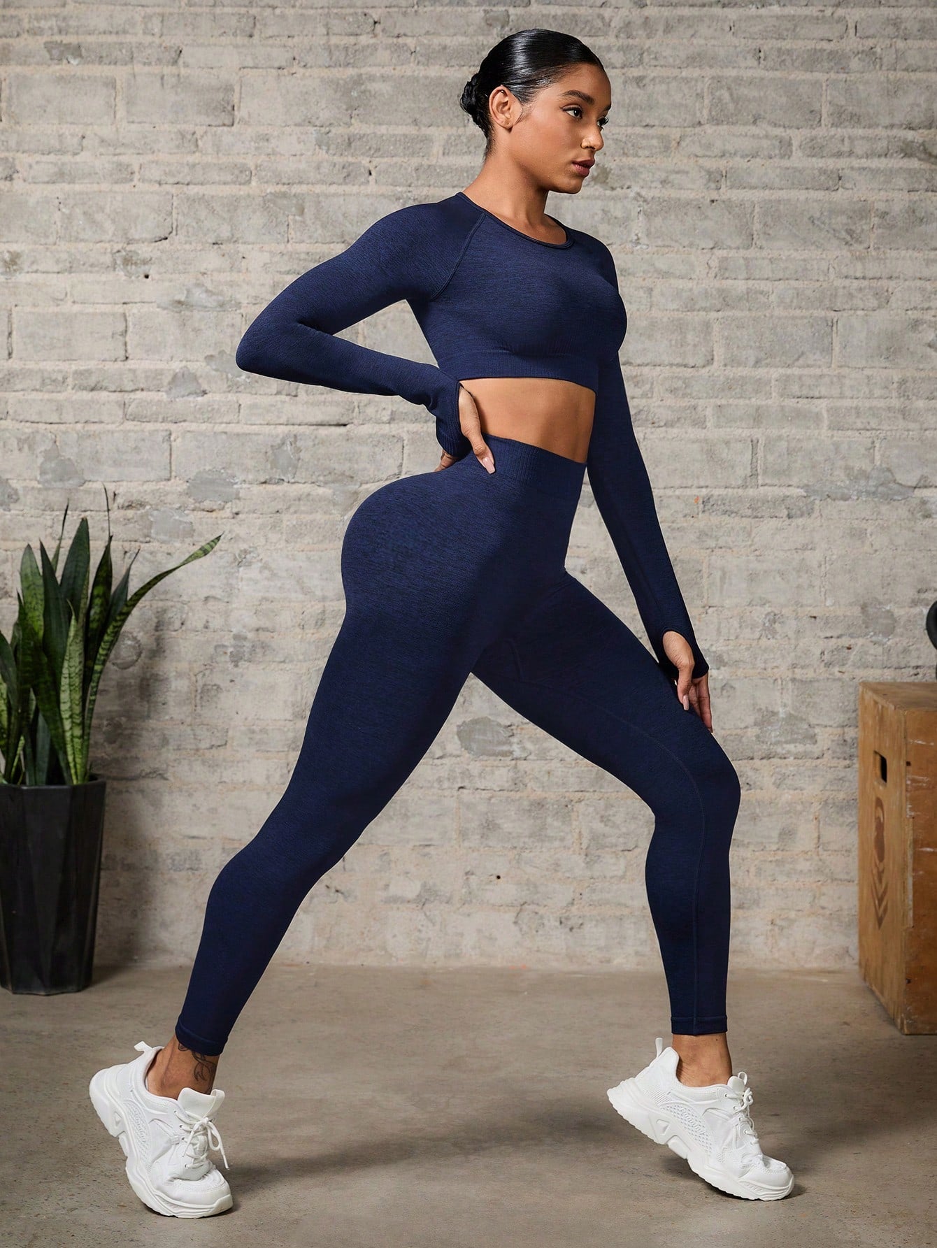 Sport CourtClass Seamless 2pcs Workout Set, Long Sleeve Top & 3/4 Leggings Outfit, Yoga, Fitness, Outdoor Running, Activewear, Versatile Sports Gym Set